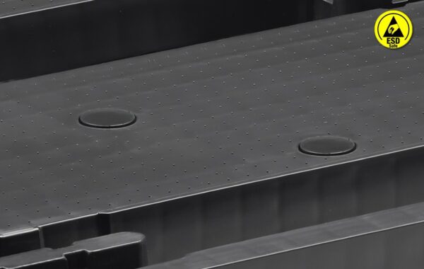 NESTABLE EURO PALLET WITH RUNNERS